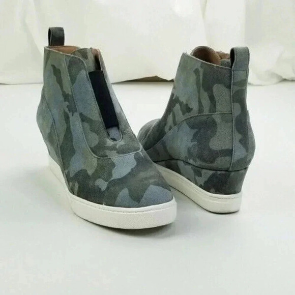 Linea Paolo 6M Suede Camo Wedge Heel Side Zip Ankle Boot Sneakers Green Blue - Picture 8 of 12